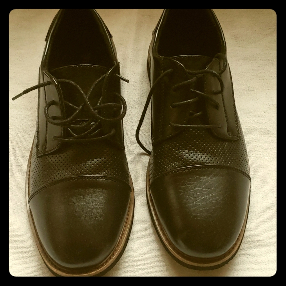 Deer Stags, Kid Dress Shoes, GUC